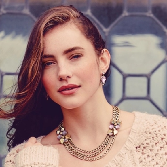 Pretty Earrings - Picture 7 of 7